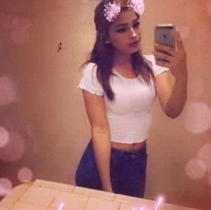 Meet your Posher, Manuela